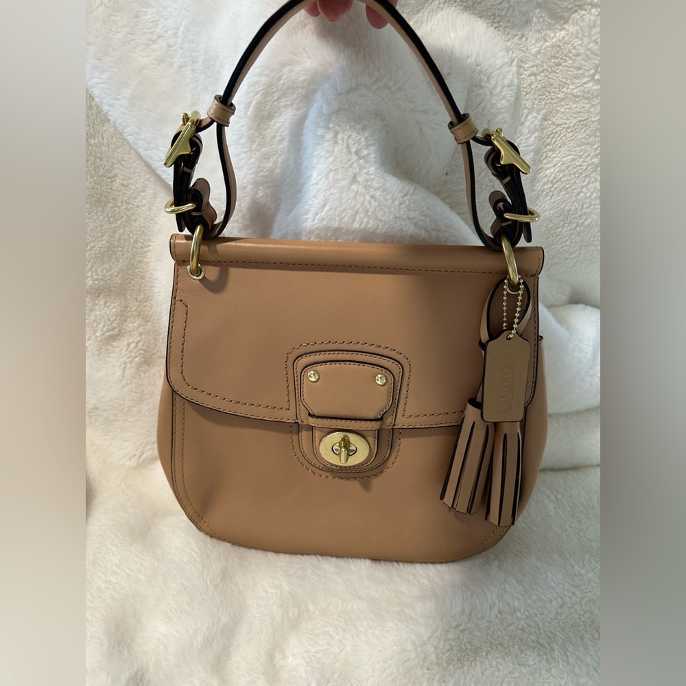 *AUTHENTIC*🧡COACH TURN LOCK BAG🧡